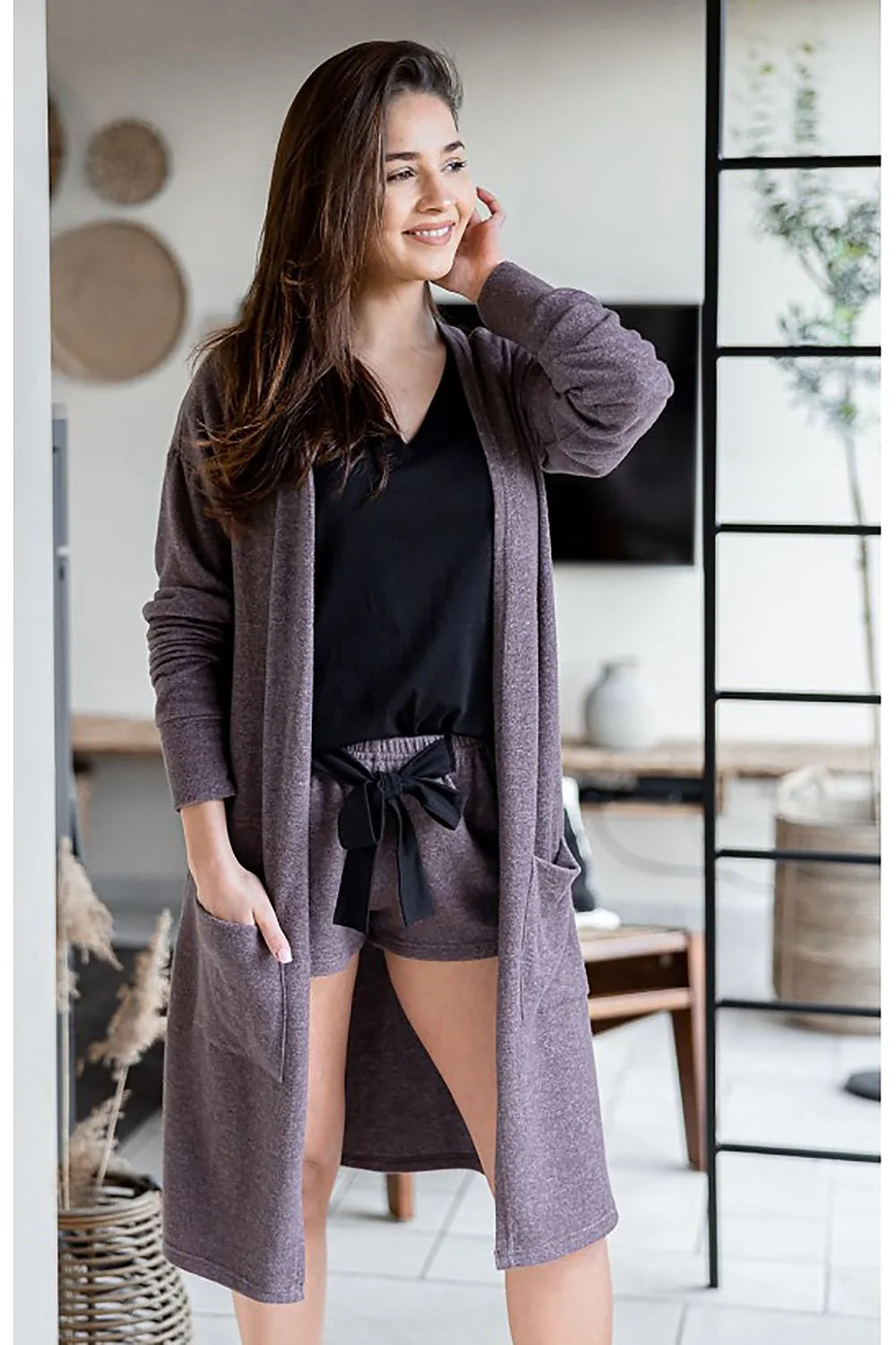 Cardigan long Sensis en tricot doux ample manches longues couleur prune sans fermeture poches latérales tissu mixte viscose polyester elastane taille ajustable femme