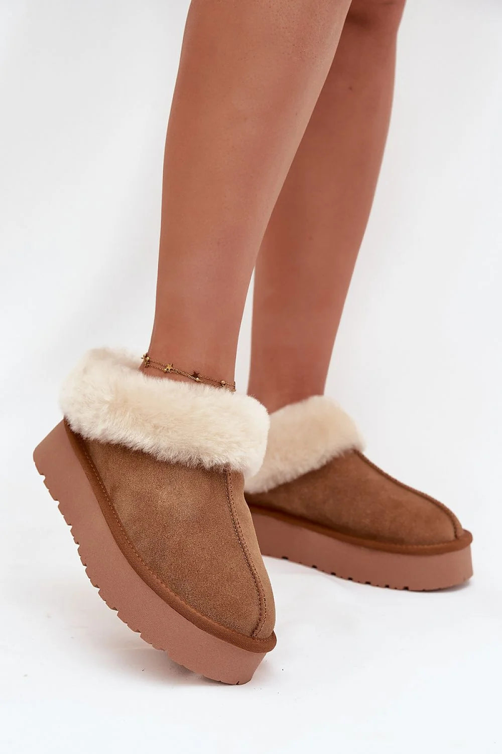 bottes neige femme suède camel fourrure crème sherpa doublure semelle plateforme 4cm crantée antidérapante isolante chaude confortables casual intérieur extérieur