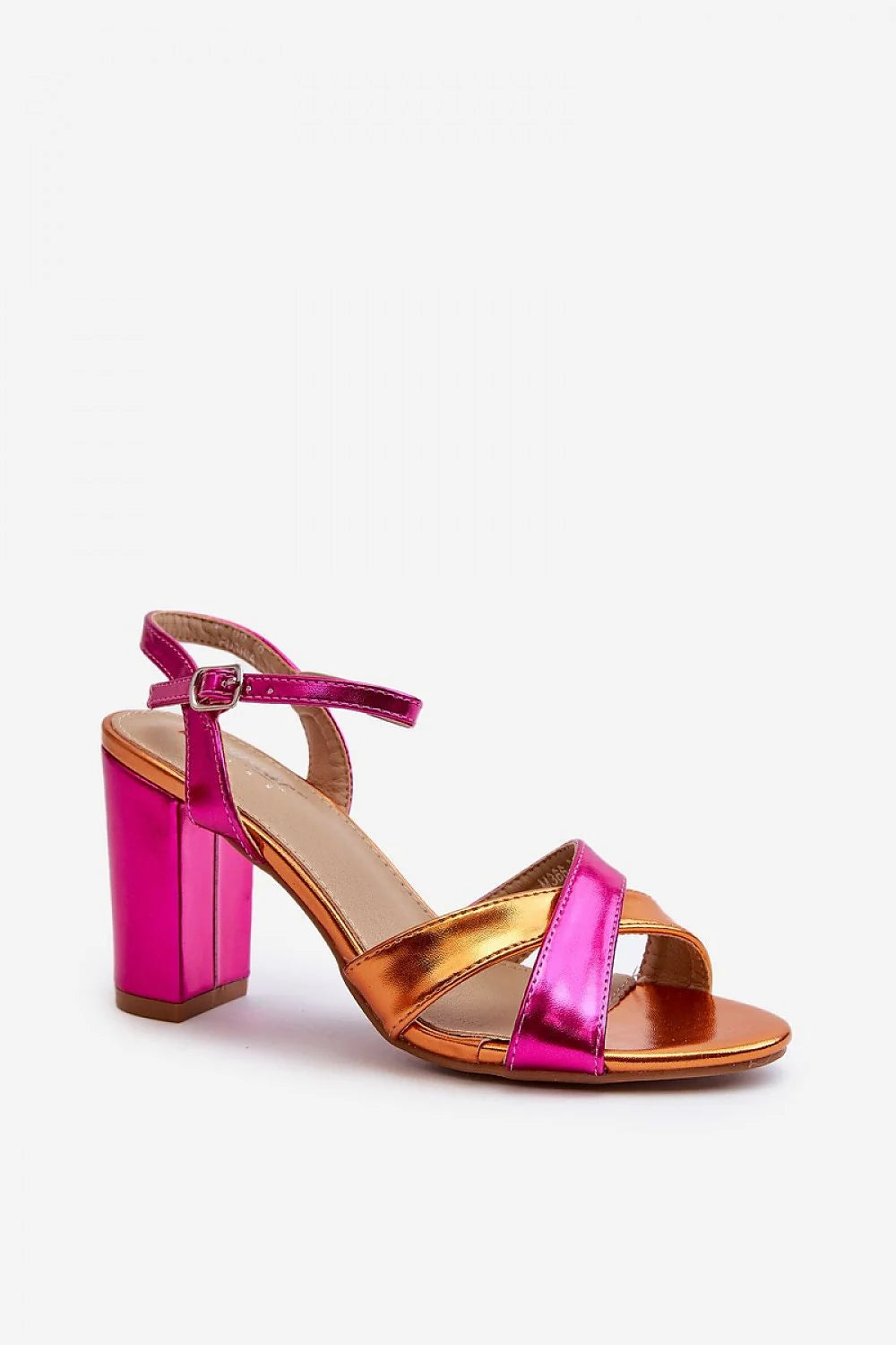 Sandales à talons Step in style élégance audacieuse cuir synthétique talon bloc métallique femmes design moderne style sophistiqué occasion多种