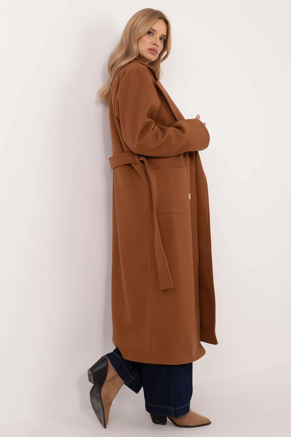 Manteau élégant pour femme long ample camel laine polyester elasthanne ceinture revers crantés poches boutons double rangée coupe chic occasionnels formels