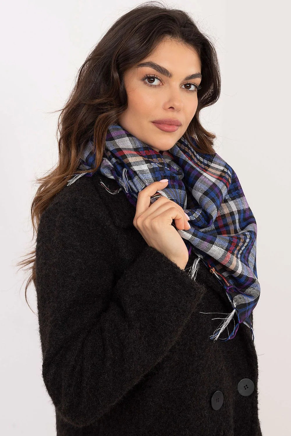 Foulard femme plaid classique en laine mélange franges doux confort protection froid occasions multiples porté écharpe accessoire mode hiver