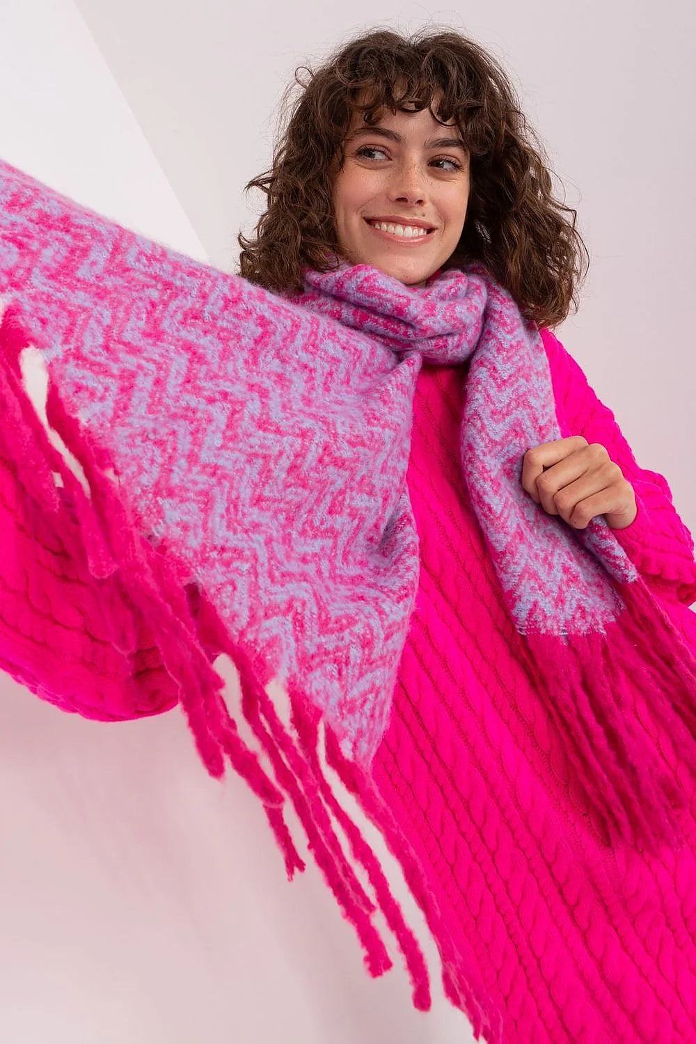Châle long motif géométrique femmes, automne-hiver, écharpe douce en tricot, rose, gris, franges, style moderne, confortable