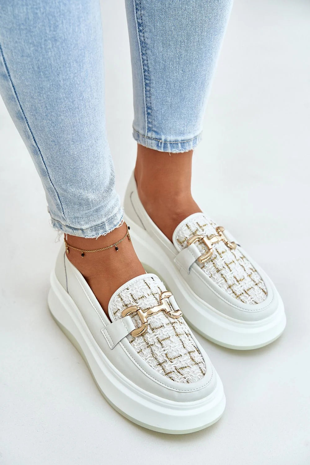 Mocassins pour femmes élégants plateforme cuir blanc doré style moderne confortable occasion quotidienne et formelle