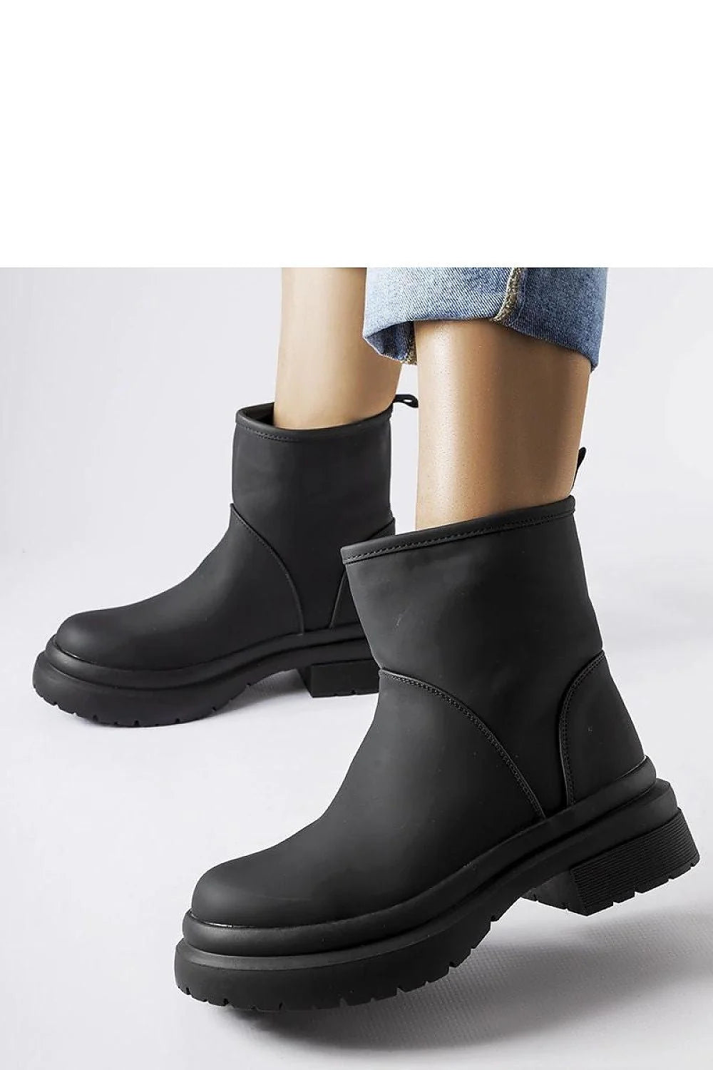 Bottes noires en caoutchouc Clotilde femme mode hiver résistantes à l'eau confort thermique doublées semelle compensée talon plat