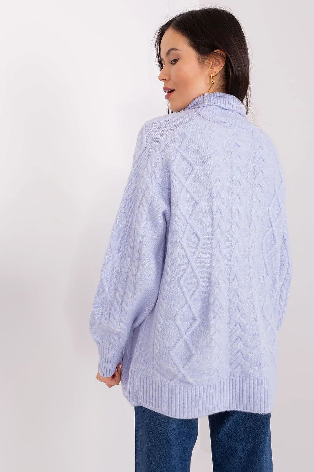 Pull femme col roulé motif torsade couleur lavande pastel matériau doux manches longues oversize
