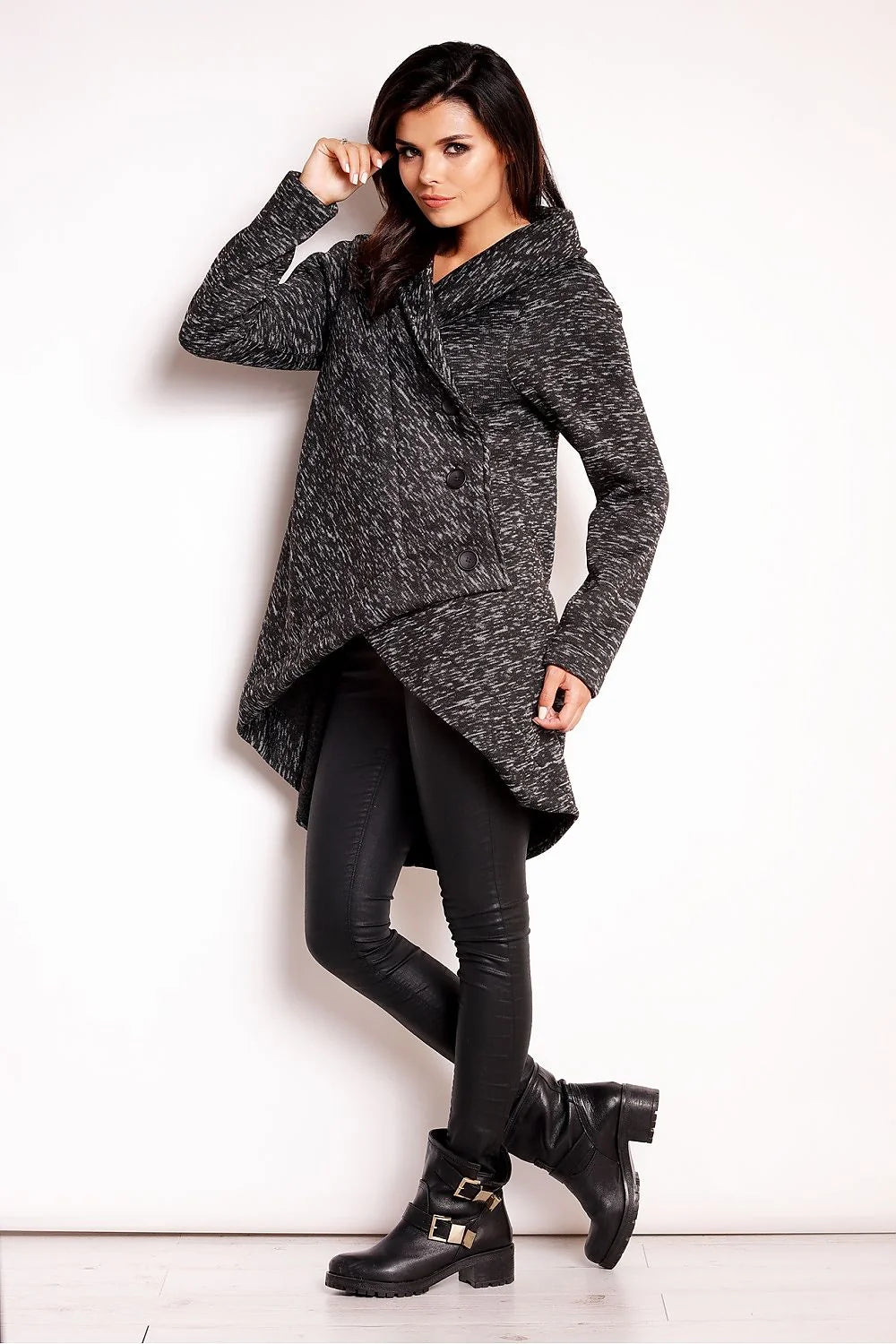 Manteau laine élégance moderne confort coupe ample décontracté sophistiqué automne hiver mode femme chic