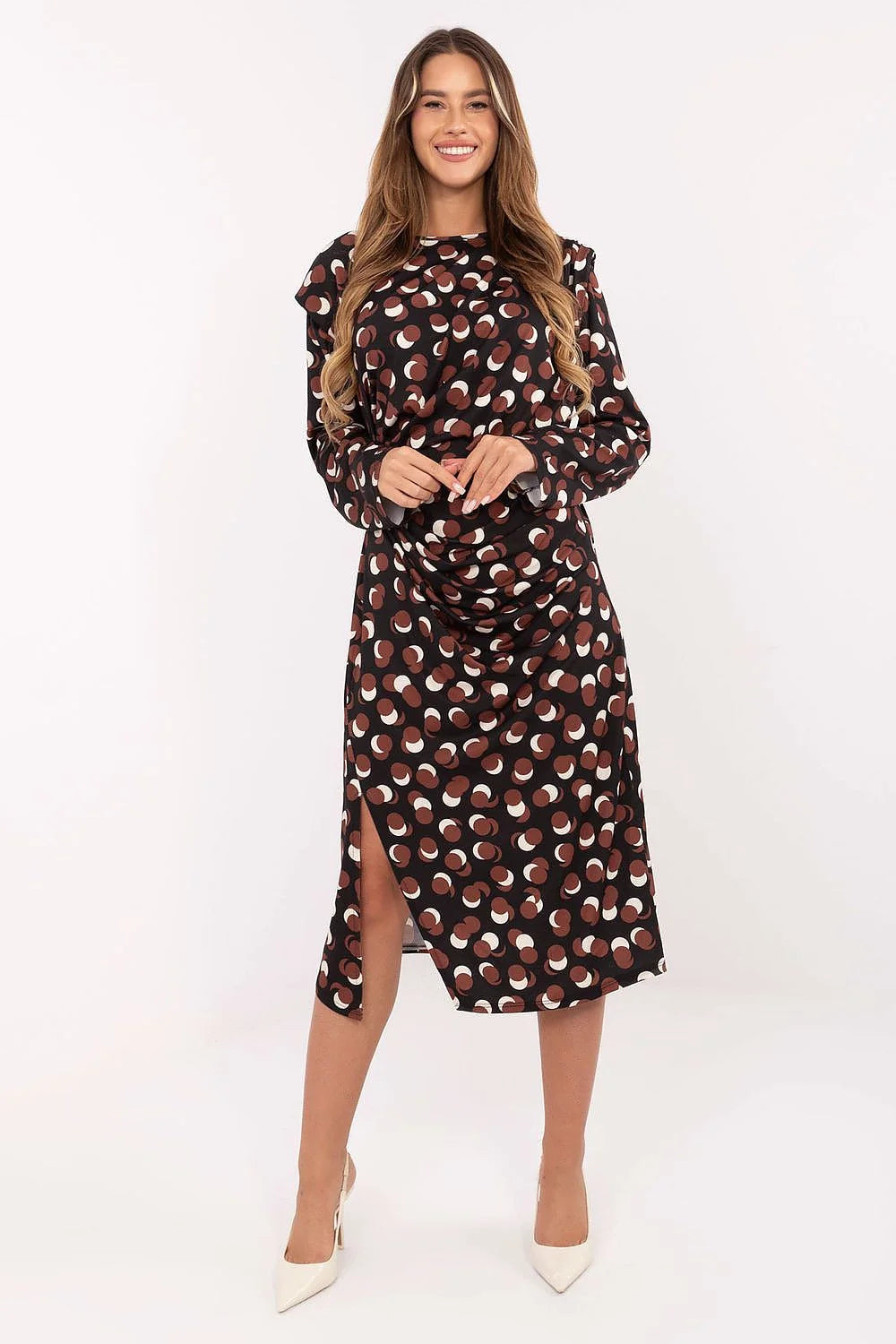 robe midi femme noir imprimé graphique pastilles brunes crème viscose polyester satiné fluide col rond manches longues