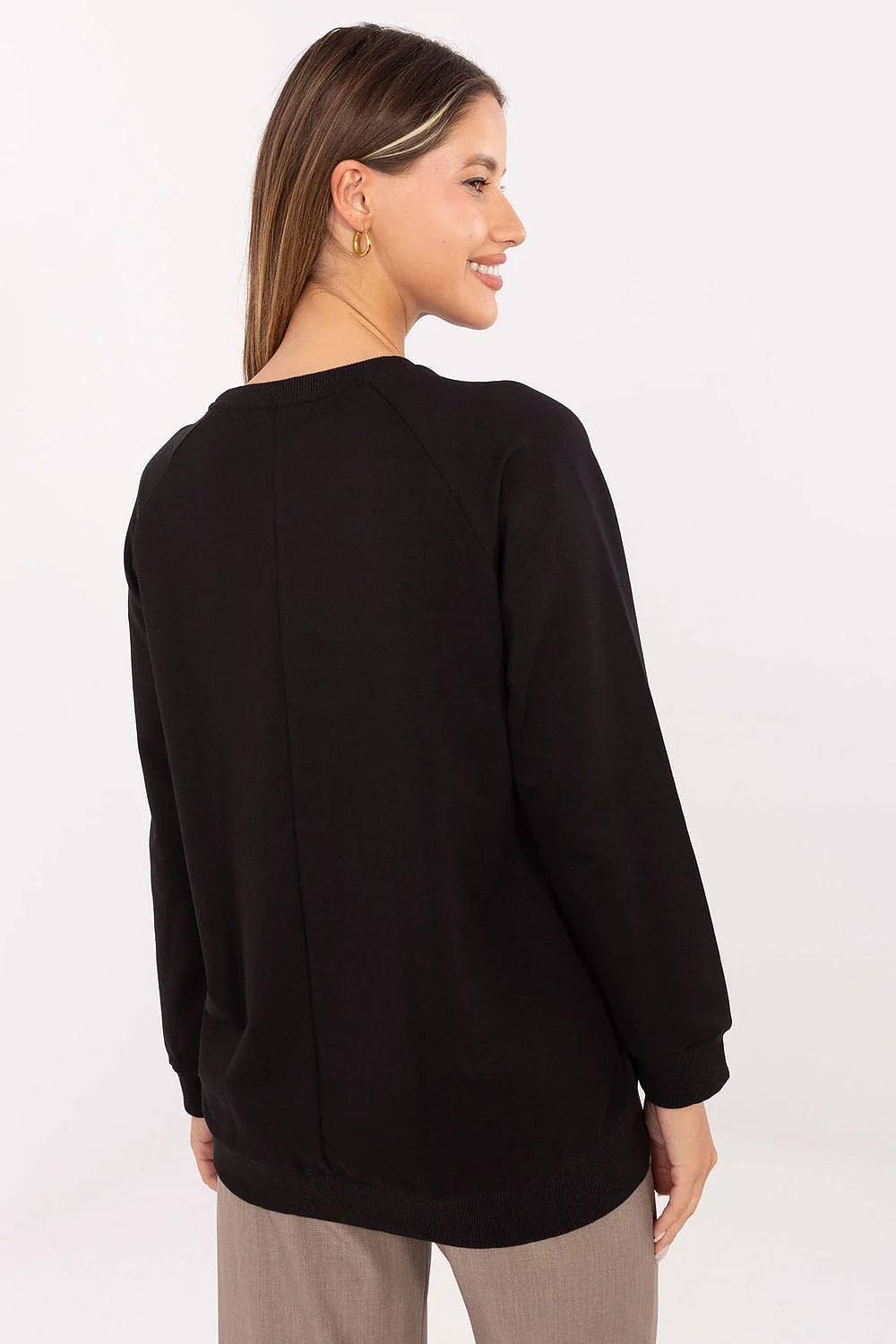 sweatshirt femme oversize noir coton stretch doux molleton léger manches longues col rond broderie subtile minimaliste ourlet long fentes