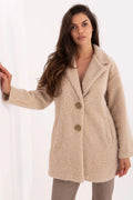 manteau femme mi cuisse laine bouclee beige coupe droite cintrée col cranté boutons dorés pelucheuse manches longues poches latérales chic