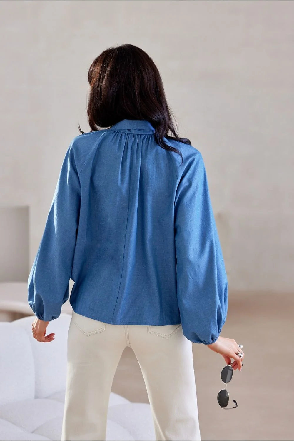 Chemisier Roco Fashion en coton 100% avec manches bouffantes, col en V, noeud décoratif, style élégant et intemporel pour femmes