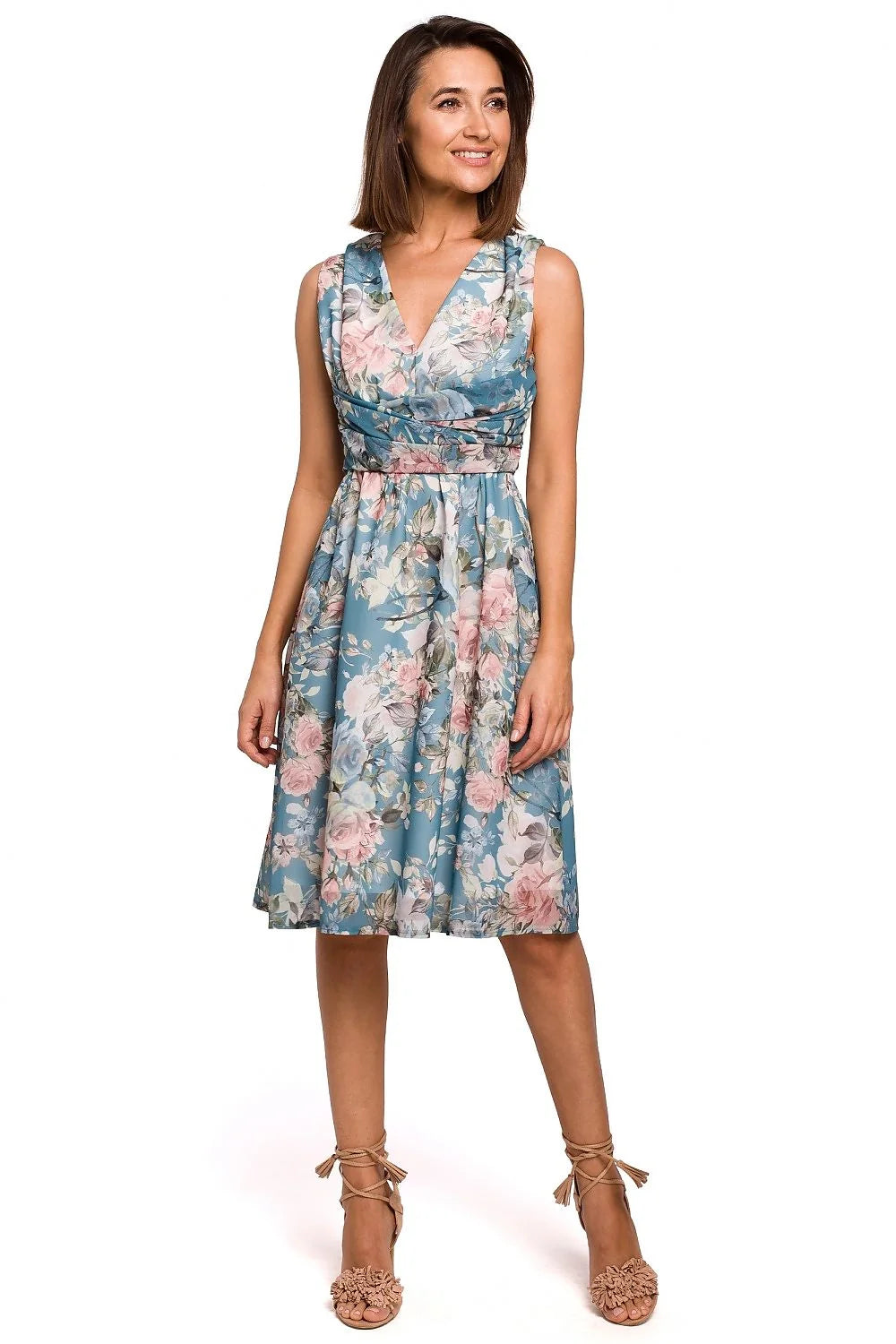 robe midi sans manches décolleté plongeant drapé froncé taille cintrée ceinture décorative tissu polyester fluide imprimé floral bleu pastel romantique