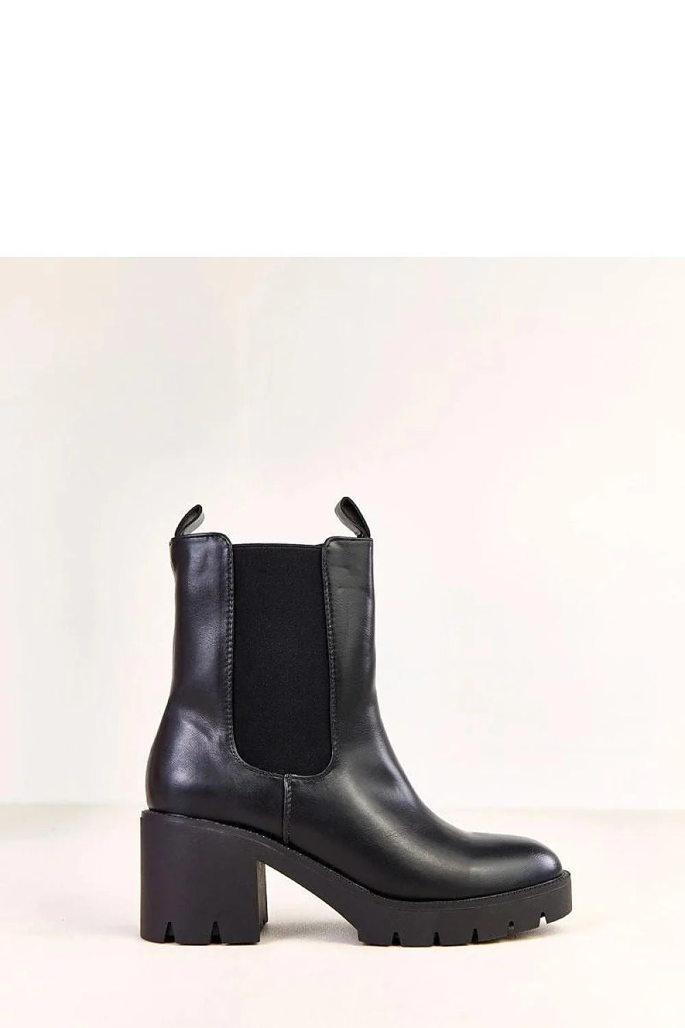 bottines femme chelsea talon bloc sept centimetres tige seize centimetres simili cuir doublure chaude semelle crantée