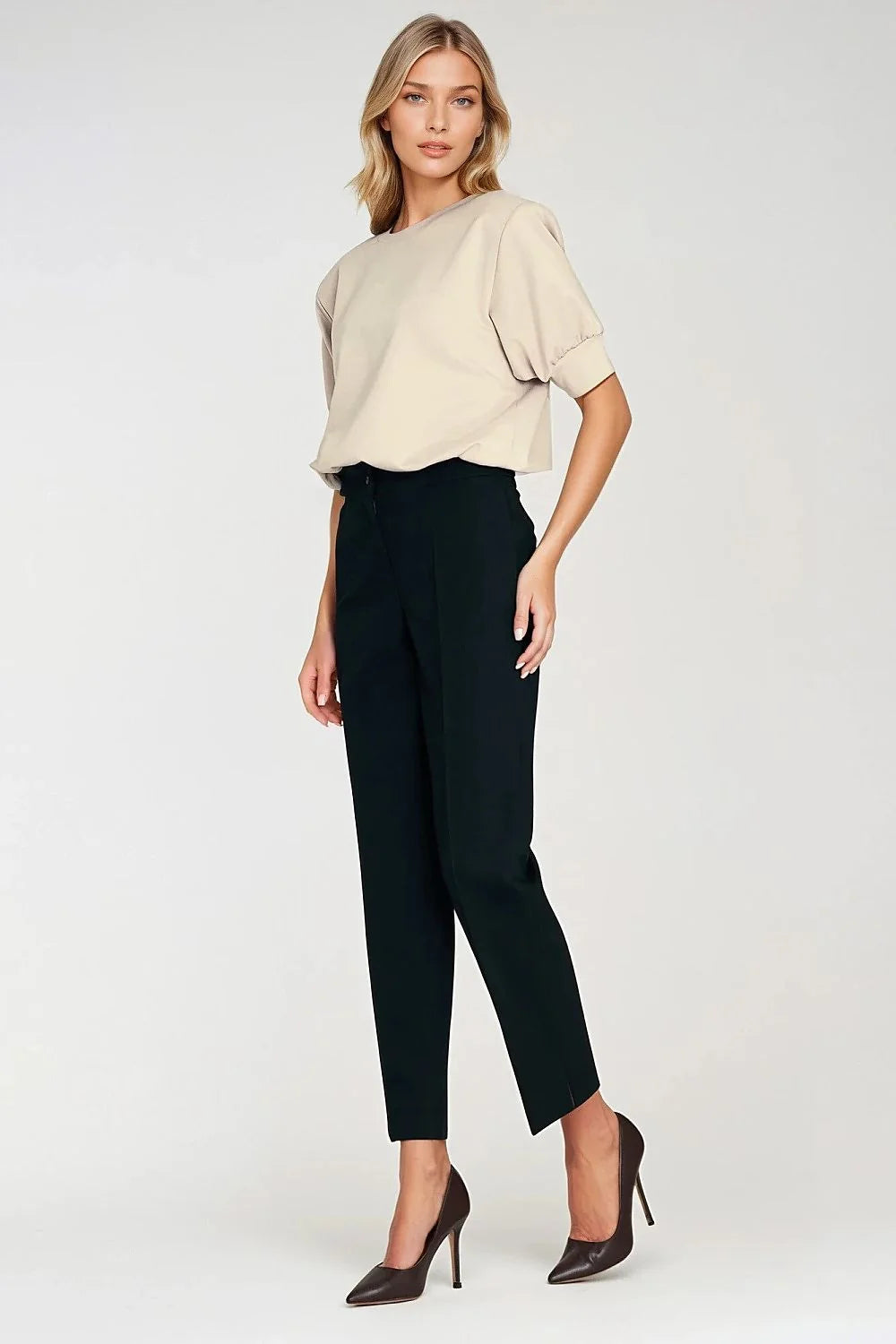 chemisier oversize femme col rond manches ballon courtes ourlet froncé base resserrée coupe blouson beige maille légère casual chic confortable