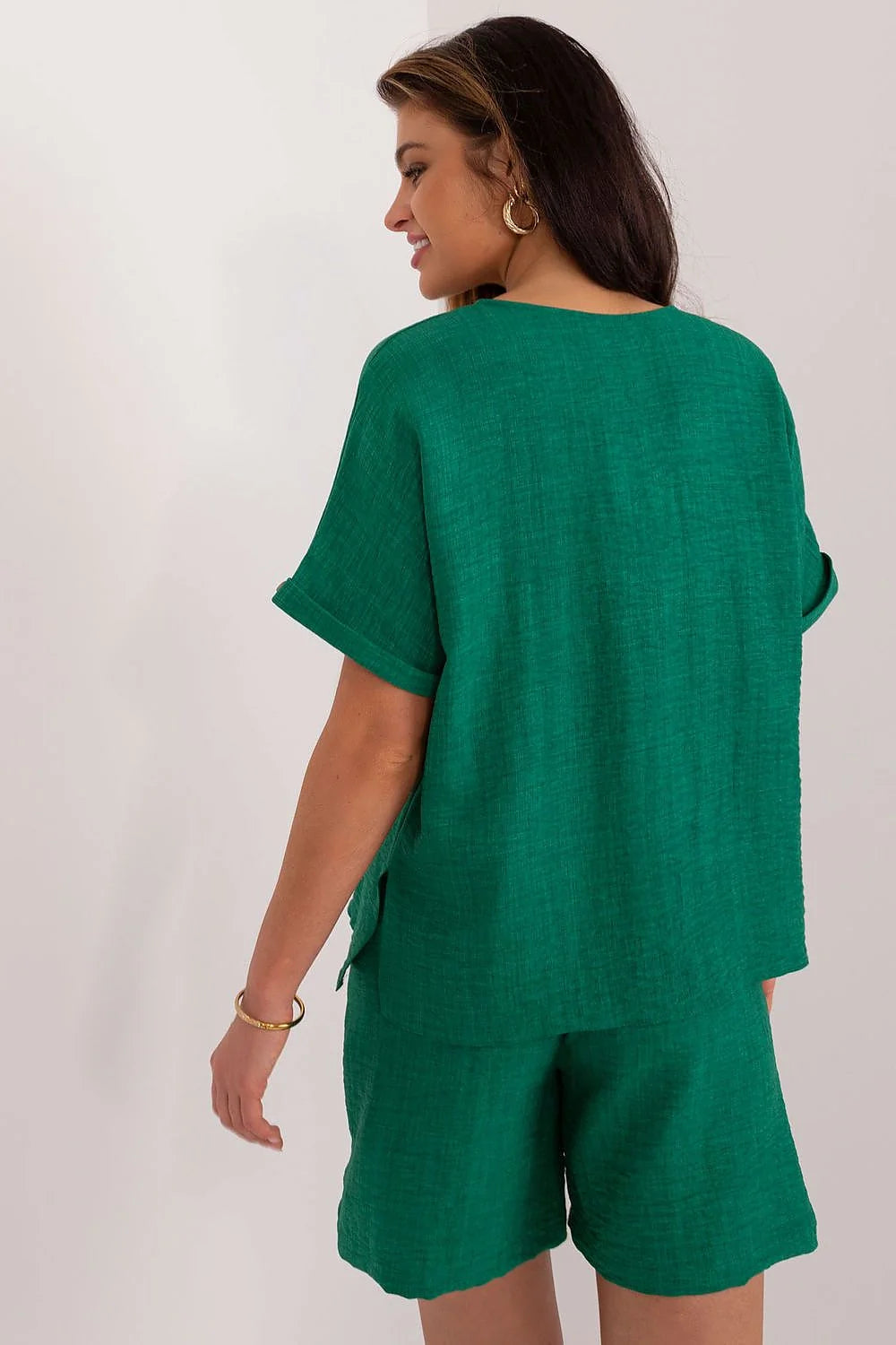 Ensemble Lakerta pour femme élégant et décontracté chemise manches courtes col V short genoux jambes larges taille haute vert émeraude été