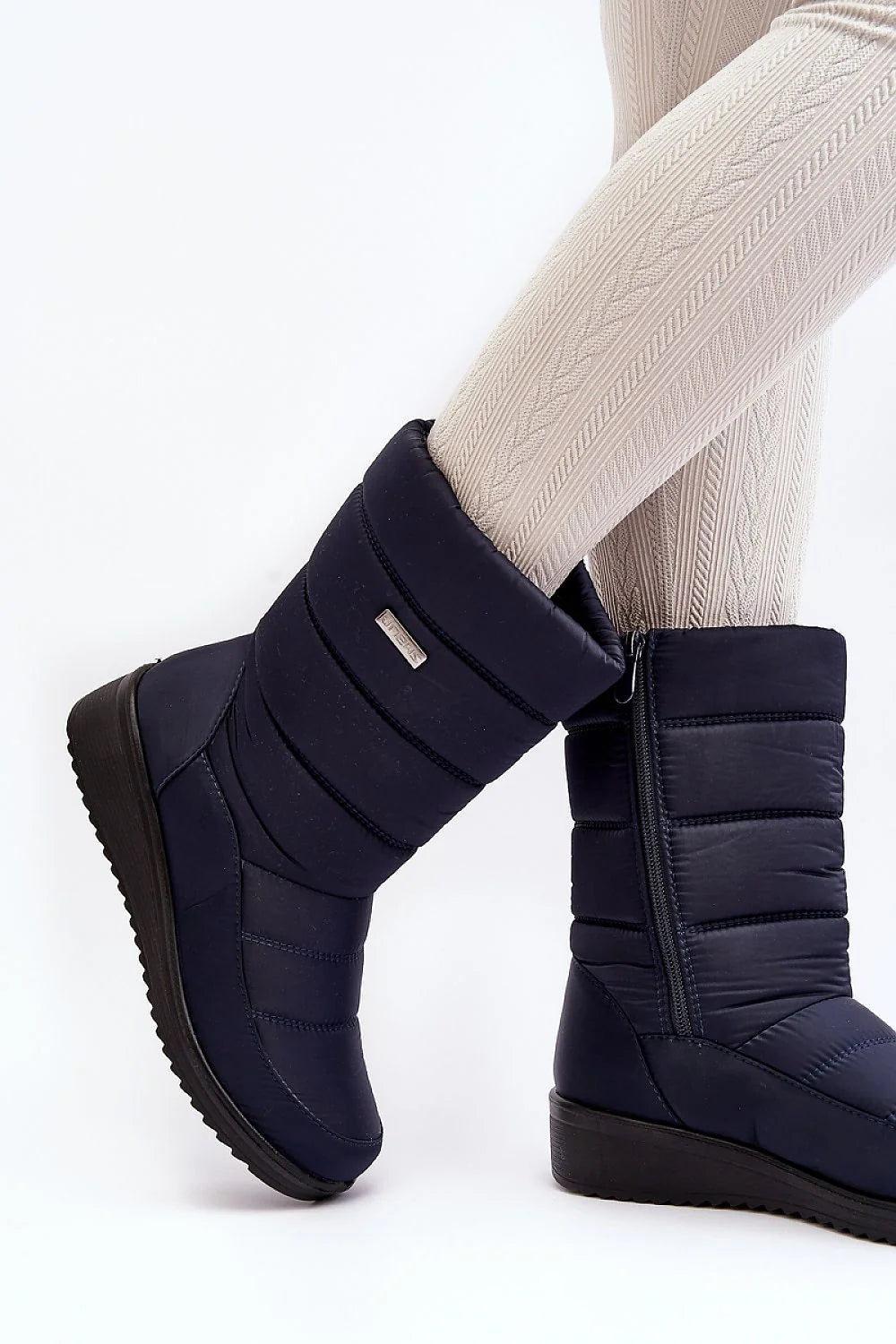 Bottes de neige pour femmes style moderne hauteur moyenne couleur bleu marine tissu synthétique imperméable doublure fourrure semelle caoutchouc non glissant