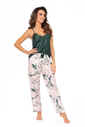 Pyjama femme en satin NELLY LONG, chemise à bretelles fines, pantalon longueur cheville, couleur vert foncé et rose argenté floral