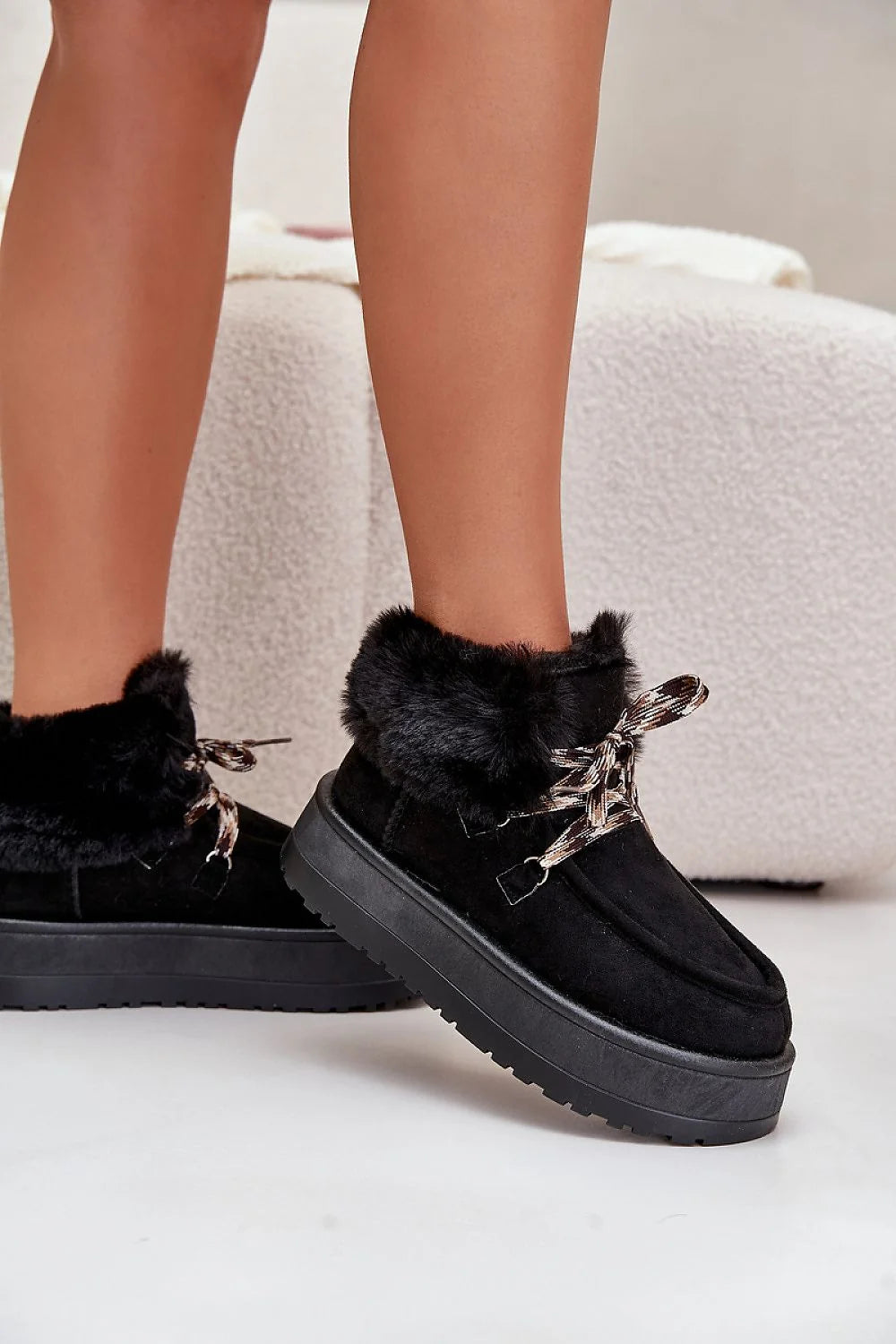 Bottes de neige Step in Style pour femmes, suédine noire, fourrure synthétique, semelle épaisse, style moderne, confort hiver