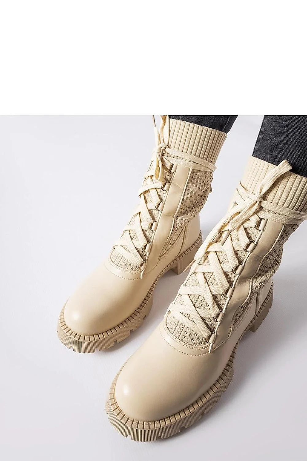 bottines beige Portico femme montantes lacées cuir synthétique tricoté bordcôte bout rond semelle crantée antidérapante talon plat utilitaire tendance confortable