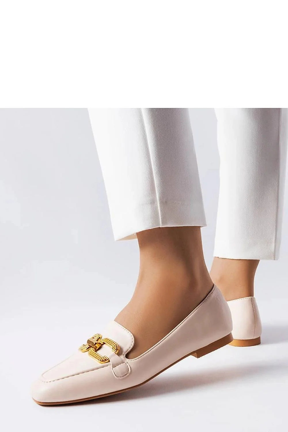 Mocassins élégants pour femmes crème cuir lisse chaîne dorée semelle plate formelle décontractée occasion多种多様