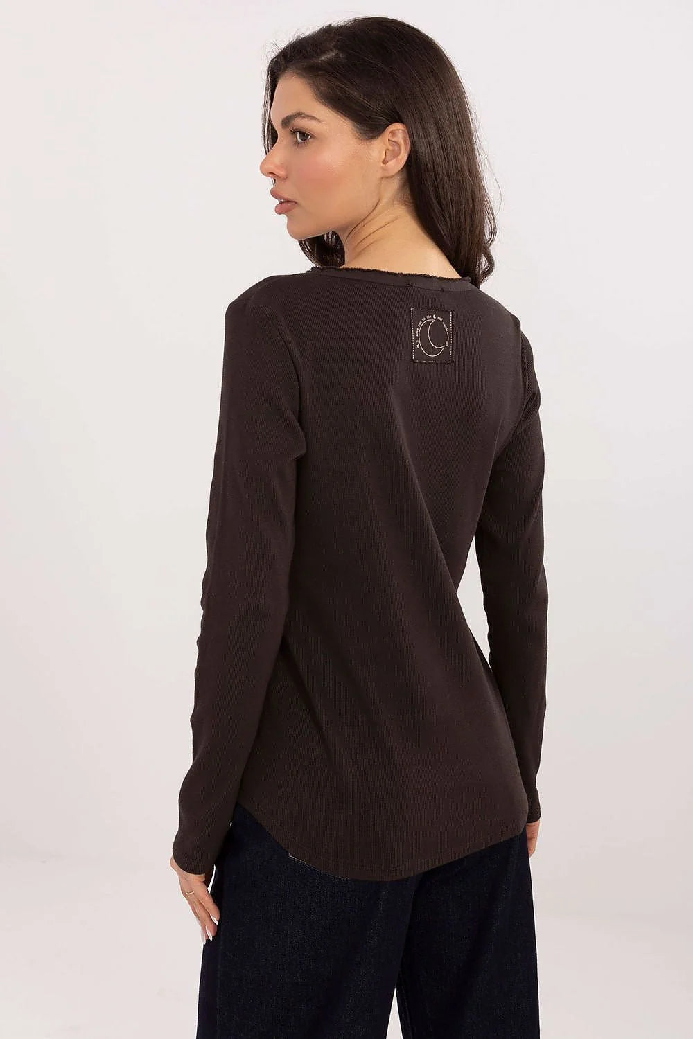 longsleeve décontracté côtelé coton elasthanne extensible respirant confortable ajustement silhouette manches longues encolure ronde coupe lisse broderie discrète basique intemporel