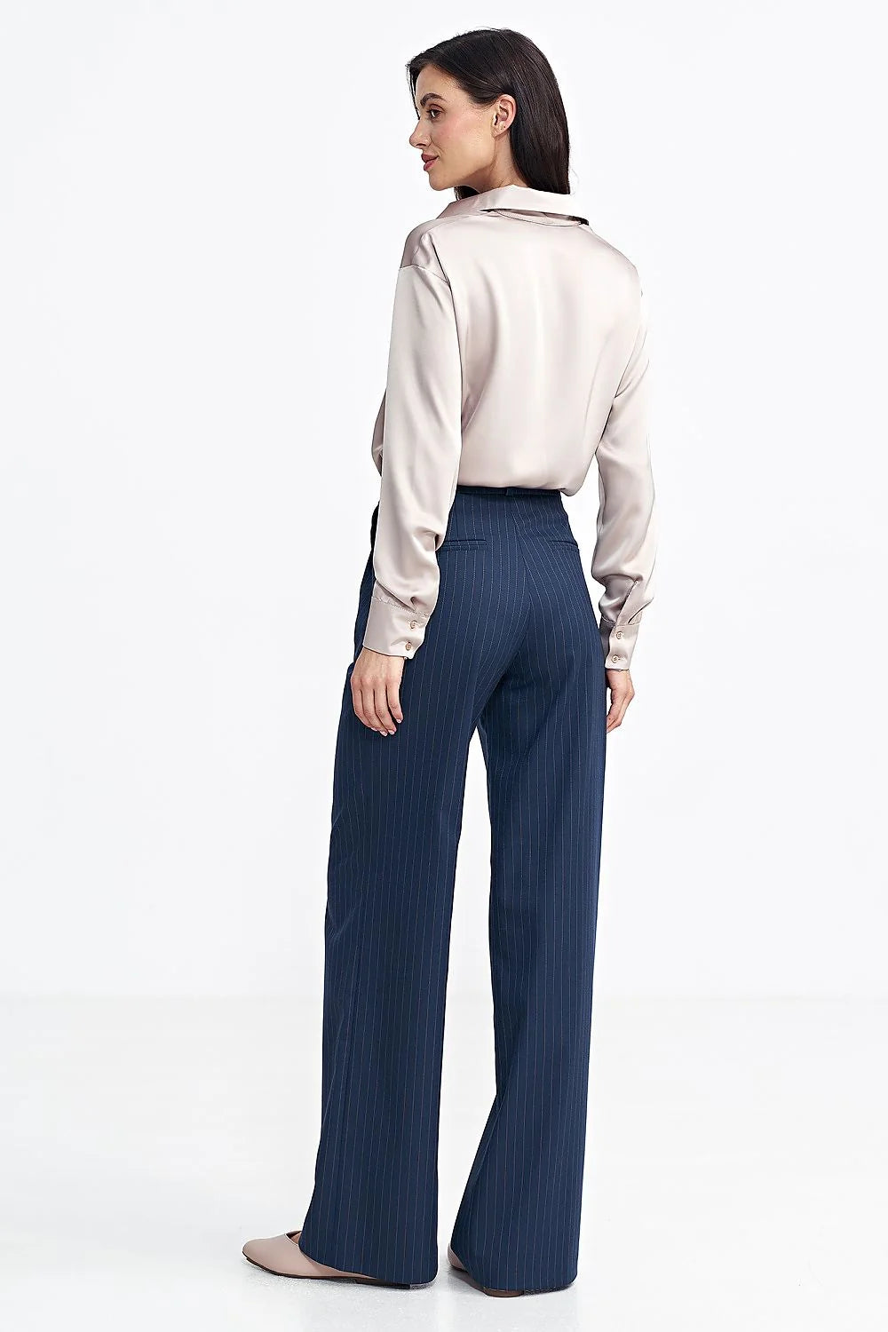 pantalon long ample palazzo rayures fines bleu marine blanc laine tailleur taille haute plis jambes larges tombé élégant