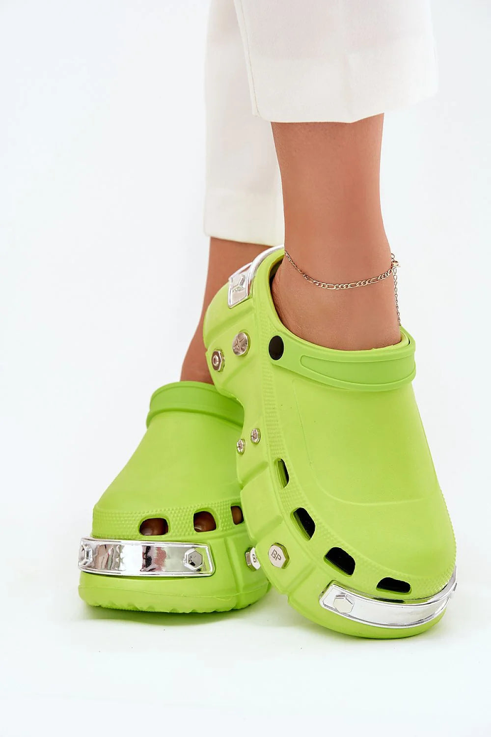 Sandales pour femme design audacieux moderne plateforme massive été 2023 confortable matériaux légéres style urbain élégant