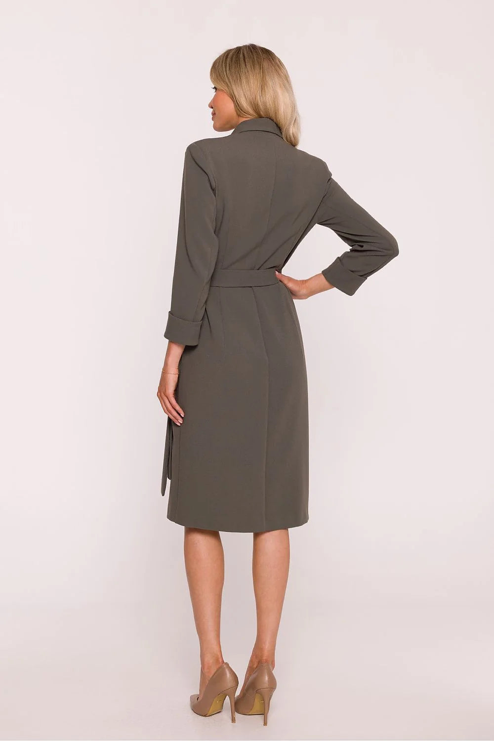 robe portefeuille blazer midi kaki taupe crêpe fluide col châle V manches trois quarts revers ceinture nouée taille cintrée élégante
