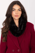 snood col femme fausse fourrure noire infinie circulaire volumineuse pelucheuse brillante chaude confortable douillette luxueuse élégante