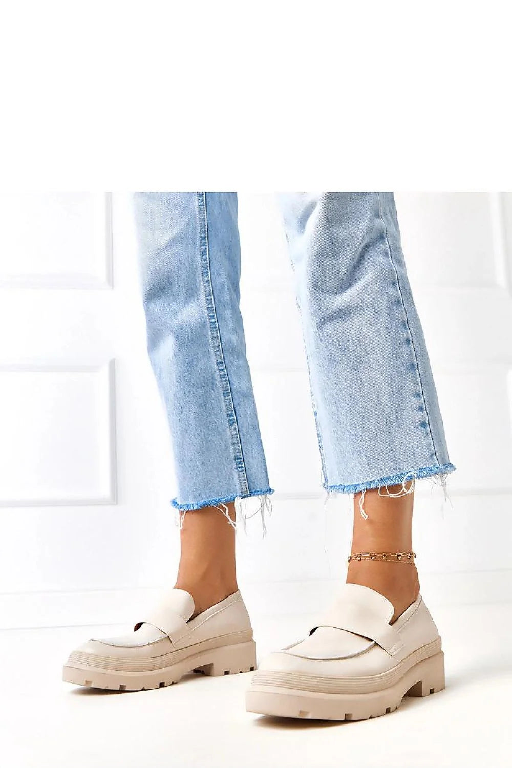 mocassins femme cuir écologique beige crème loafers similicuir bout rond talon compensé 4cm semelle crantée antidérapante lanière penny minimaliste confortable