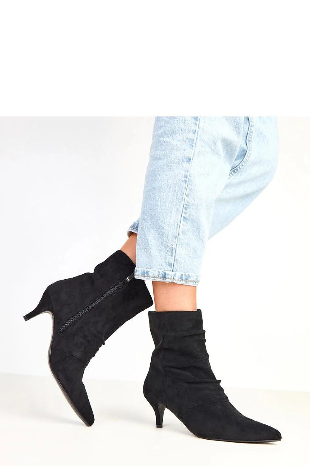 bottines femme cuir suédé écologique bout pointu élancé talon aiguille six centimètres tige froncée cheville doublure tissu confortable