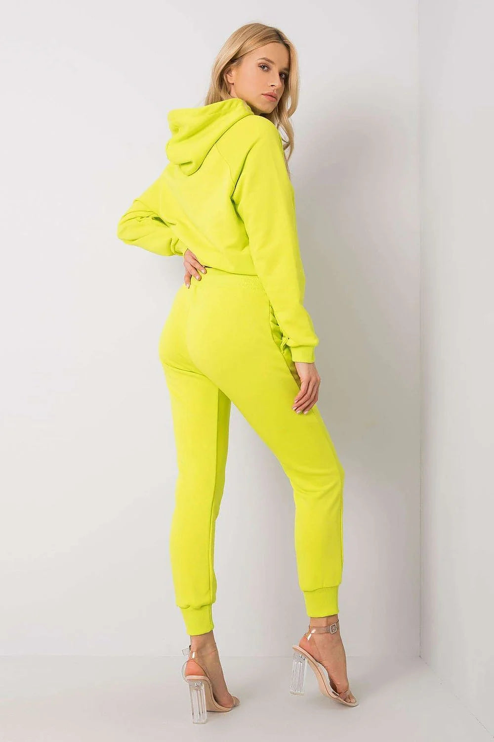 ensemble survêtement féminin jaune néon sweatshirt capuche court jogger slim molleton doux coton élasthanne taille mi haute élastique