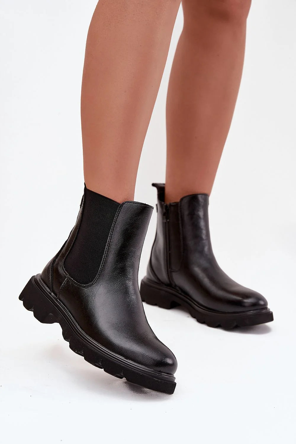 bottines femme cuir artificiel noir cheville bout rond fermetureeclair doublure fourrure synthétique semelle crantée épaisse talon bas confortable élégante intemporelle