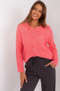 Cardigan maille torsadée rose corail femme en laine épaisse boutons gros encolure V coupe décontractée manches longues