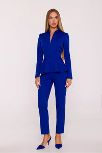 combinaison élégante femme tissu lisse mate coupe cintrée silhouette galbée décolleté réglable fermeture éclair manches longues taille marquée basque sculptante