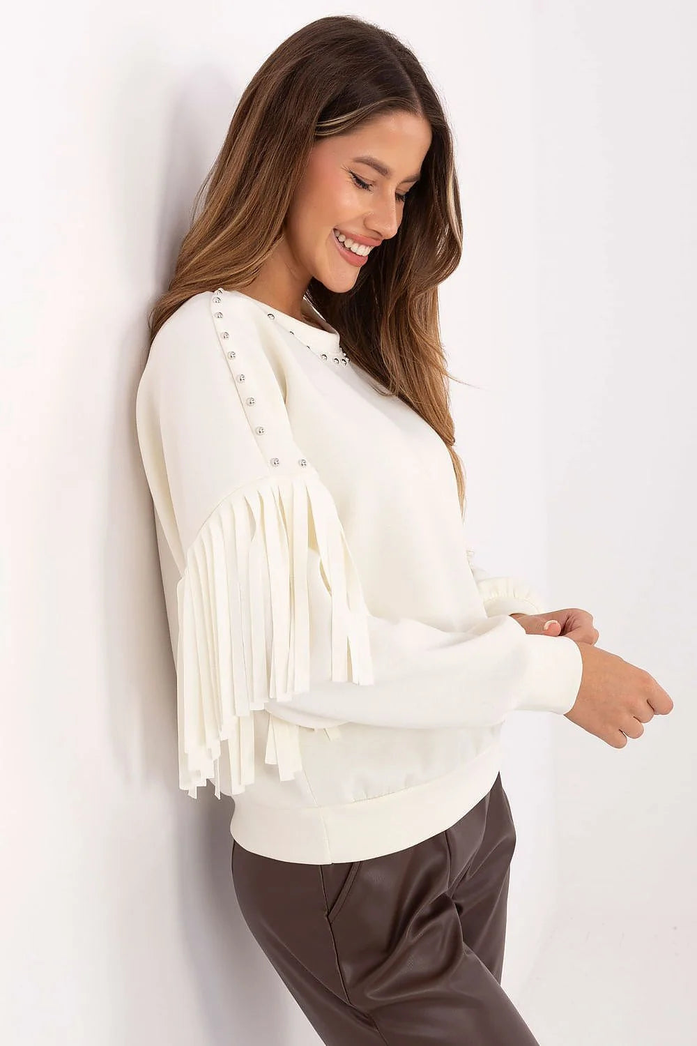 sweatshirt femme oversize ivoire molletonné col rond manches ballon longues franges latérales clous argentés bordcôte décontractée bohème rock viscose polyester