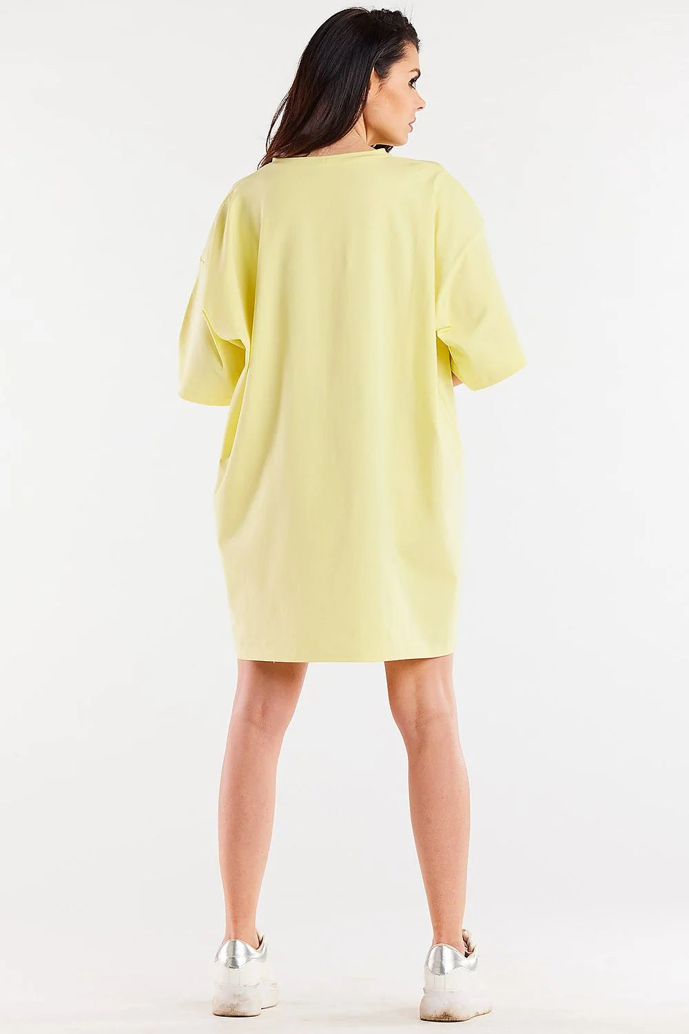 Robe de jour Infinite You coupe ample manches larges style minimaliste couleur jaune pastel femme