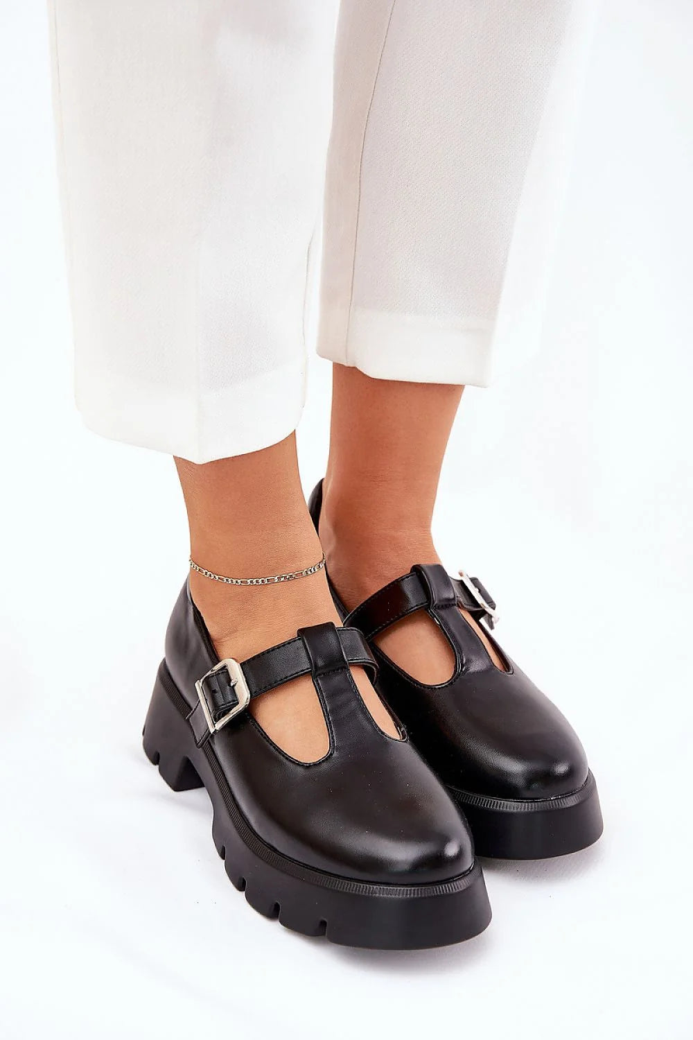 Chaussures basses plates en cuir noir élégantes pour femmes, style moderne, confortable, occasion quotidienne, mariage