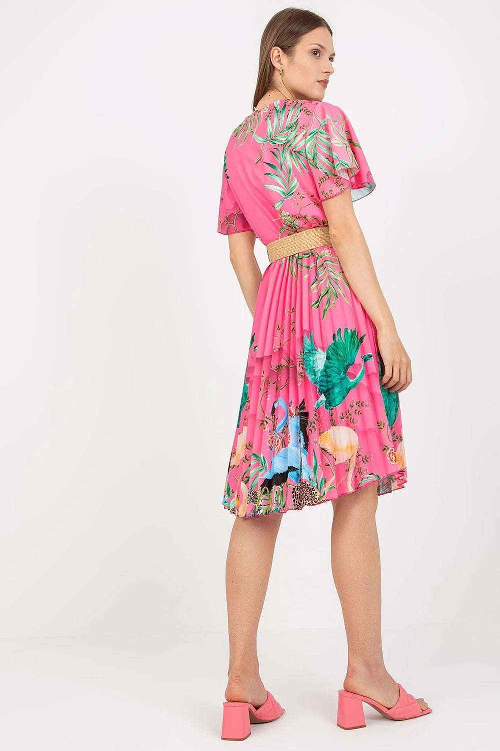 Robe d'été vibrante manches courtes encolure V motifs floraux animaliers ceinture tressée Italy Moda femme