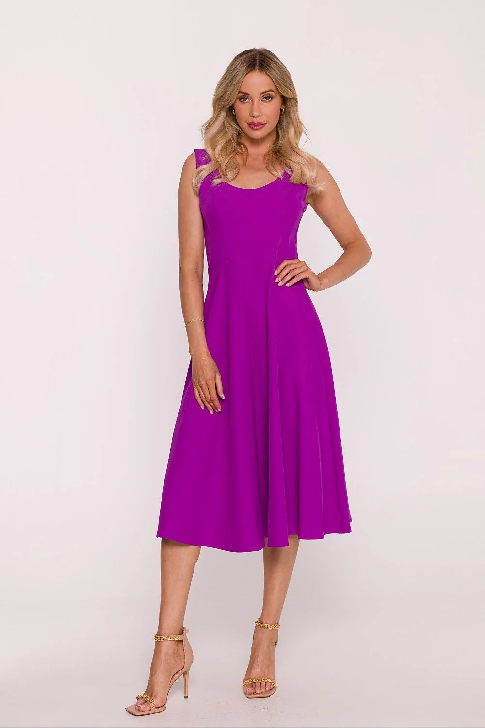 robe midi évasée sans manches col rond taille marquée fuchsia mate fluide drapé léger ajustée élégante cérémonie soirée Pologne