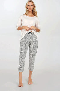 pyjama femme deux pièces confort décontracté doux hypoallergénique élégant moderne capri pantalon imprimé noir blanc ceinture élastique noeud