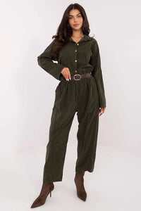 combinaison pantalon femme kaki taille haute ceinture boucle dorée poches latérales arrière velours côtelé jambes larges longueur cheville décontractée chic