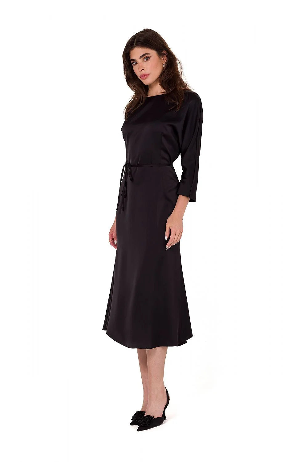 Robe de soirée élégante longue manches longues dos couvert satin noir taille ajustable femme