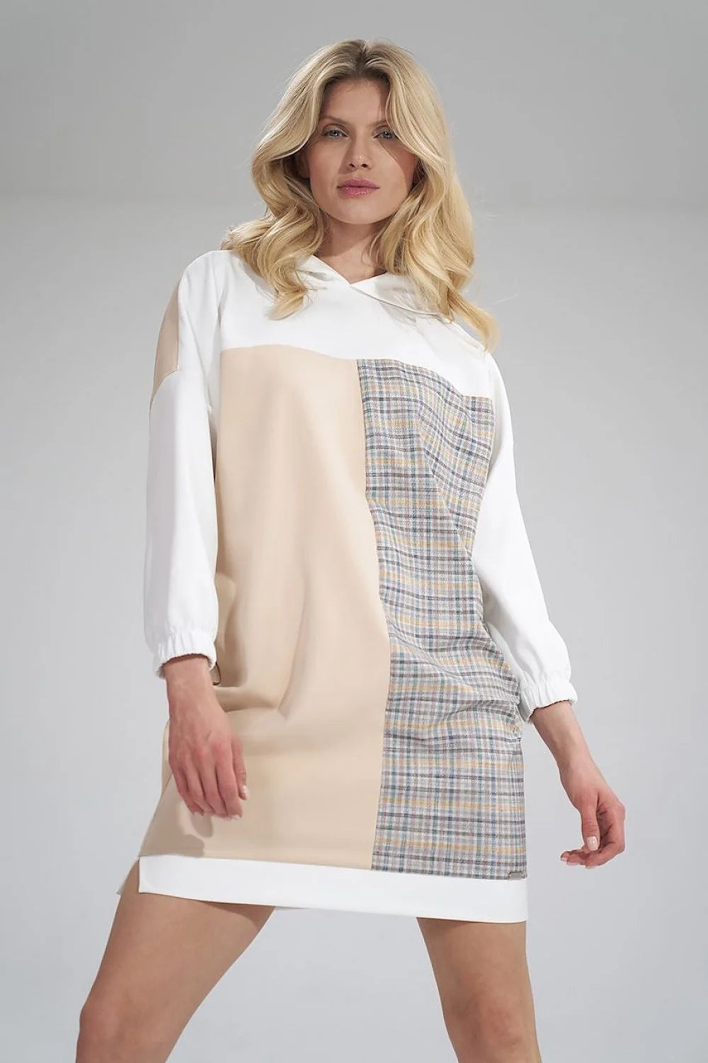 Robe moderne polyester coupe ample imprimé graphique artistique capuche manches longues couleurs multiples femme