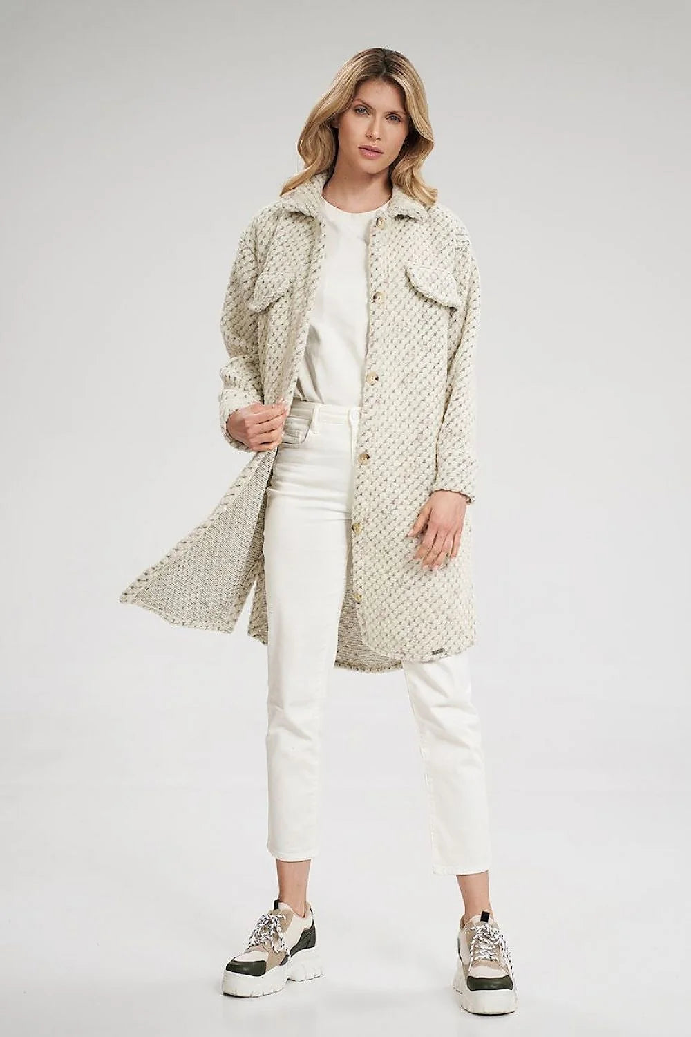 Manteau Figl tweed blanc cassé élégant raffiné boutons poches rabat motifs losanges classique