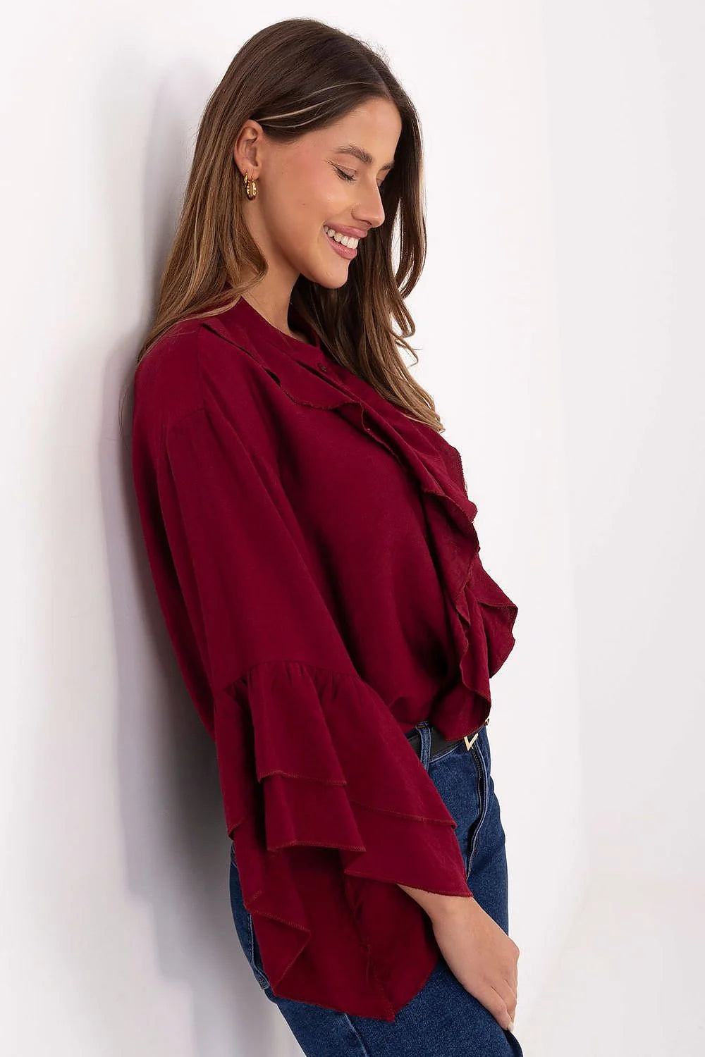 chemisier femme bordeaux viscose fluide léger sans col manches longues volants superposés jabot encolure ronde boutonné coupe classique