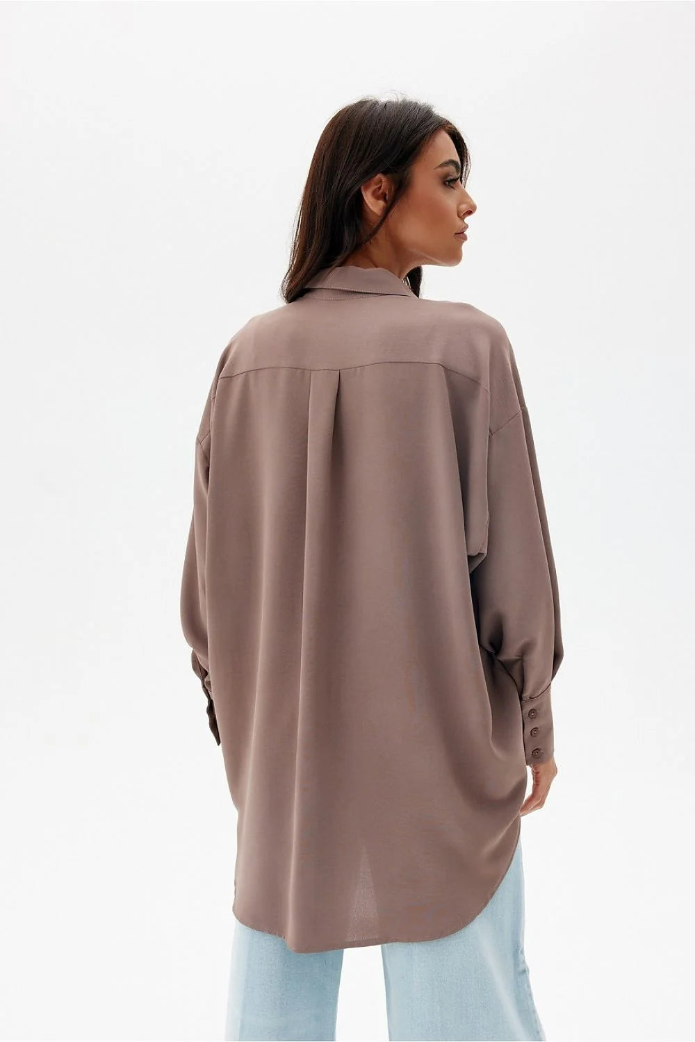 Chemise femme manches longues asymétrique poche.patche dos long coupe.oversize élégante taupe occasion.travail.casual