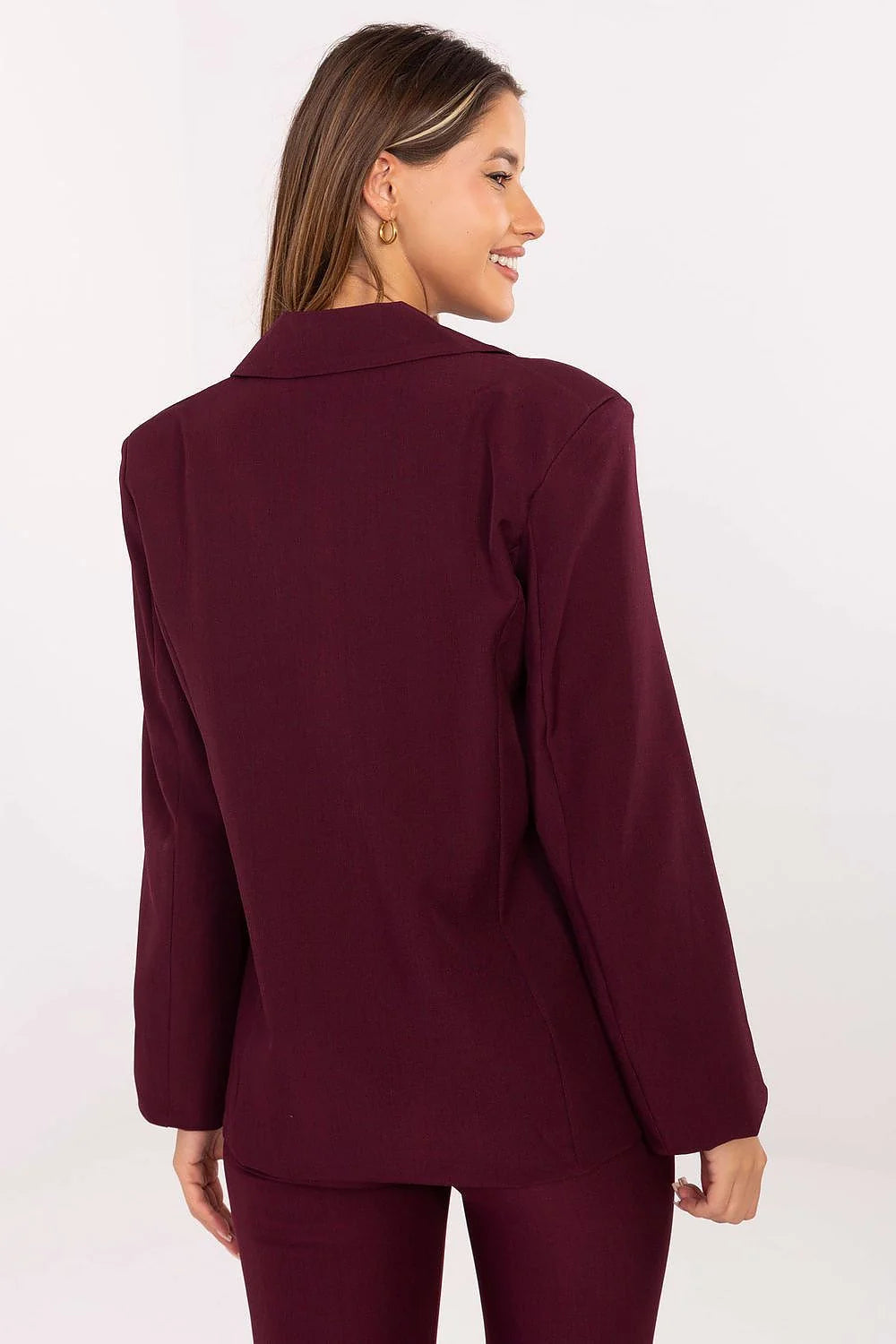 veste blazer femme tailleur bordeaux col cranté boutonnage simple poches rabat manches longues coupe droite oversize tissu structuré