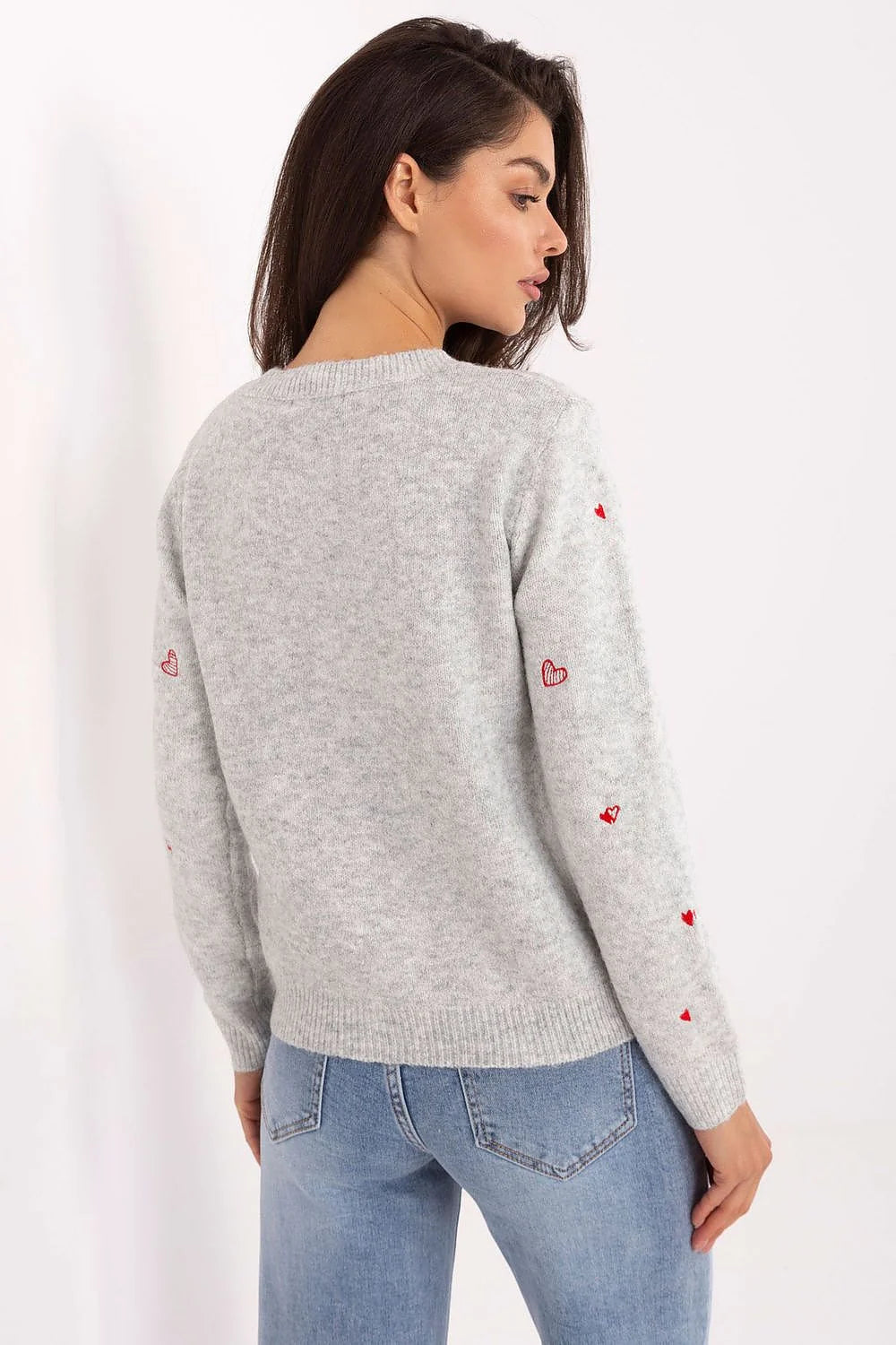 cardigan femme boutonné col rond manches longues coupe décontractée maille douce gris clair broderie cœurs rouges