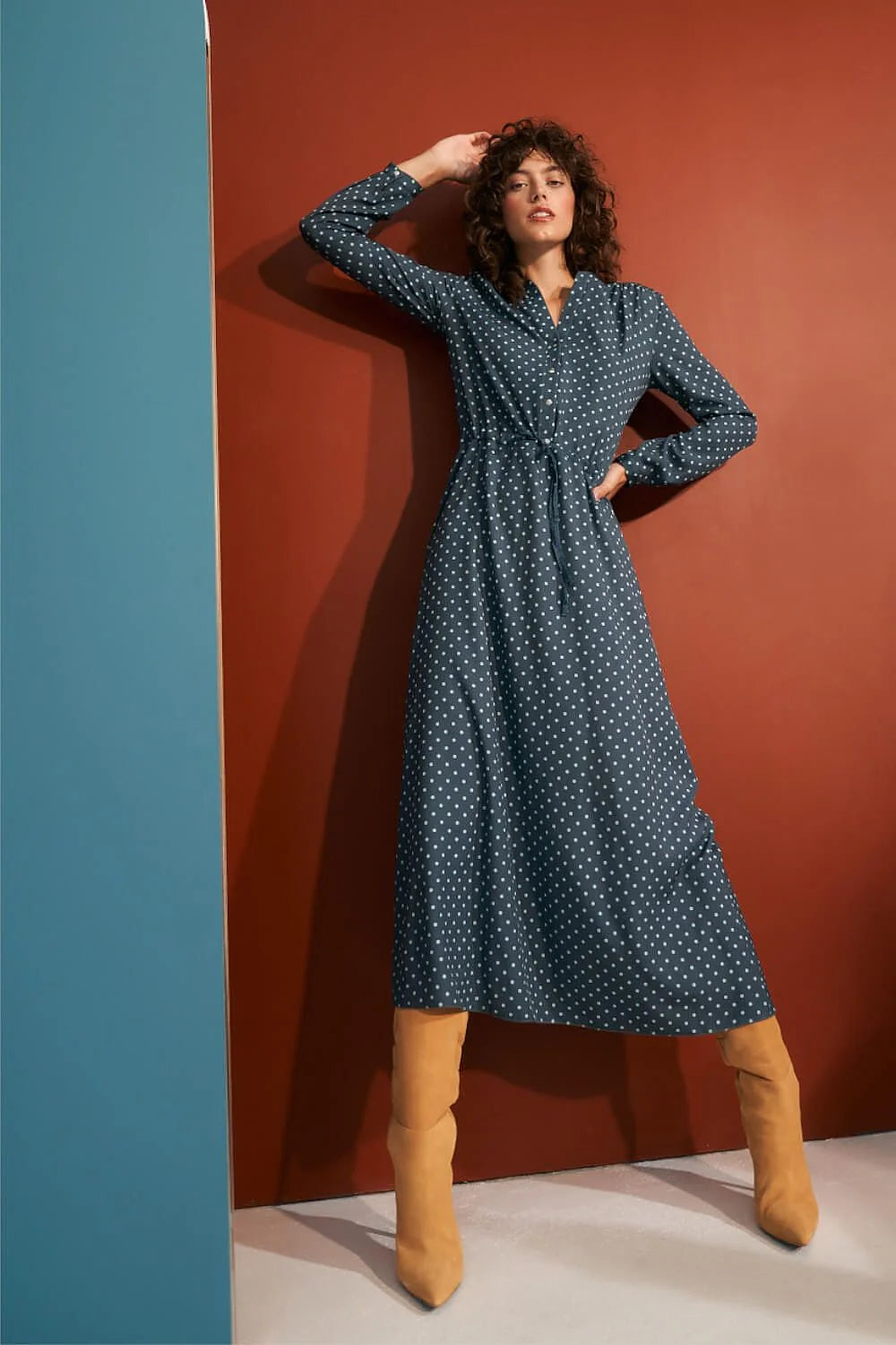 Robe de jour élégante longue manches longues style romantique pois bleu foncé taille ajustable femme