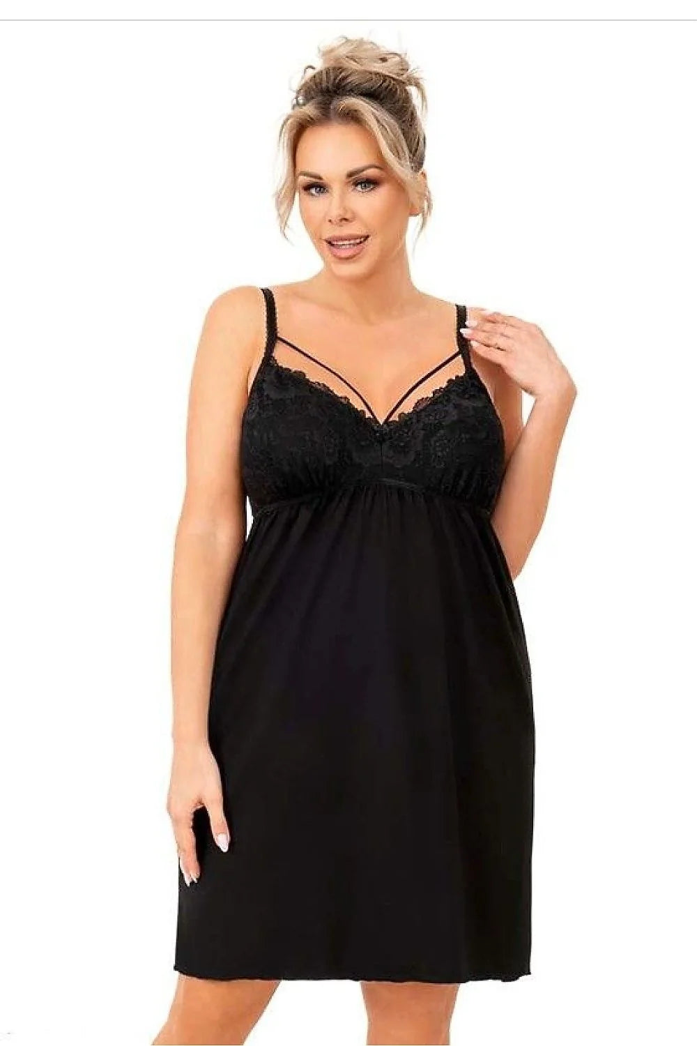 Chemise de nuit élégante pour femme plus size en dentelle noire tissu doux coupe ample bretelles ajustables décolleté V